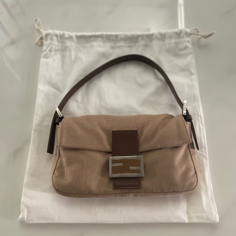 Pre-loved Fendi baguette
